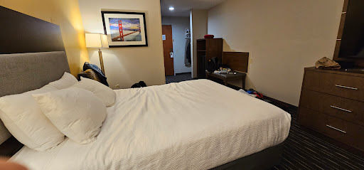 Hotel Aura image