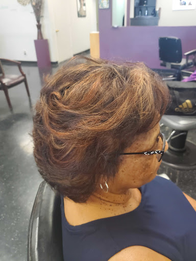 Beauty Salon «A Cut Above Family Haircare», reviews and photos, 3960 N Oracle Rd, Tucson, AZ 85705, USA