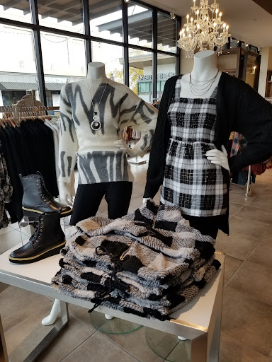 Shopping Mall «The Mall at Partridge Creek», reviews and photos, 17420 Hall Rd, Charter Twp of Clinton, MI 48038, USA