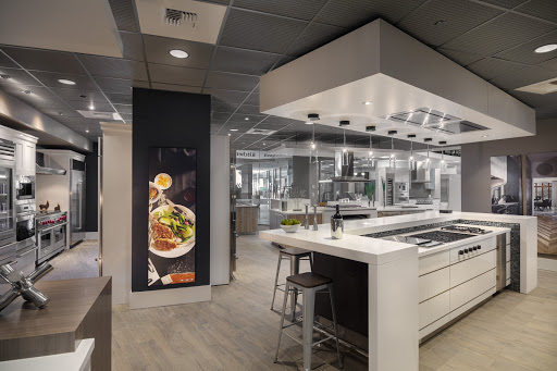 Universal Appliance and Kitchen Center image