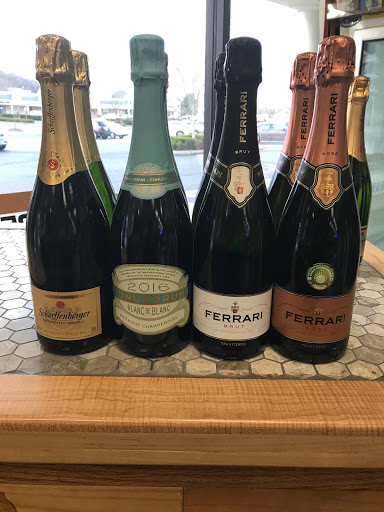 Wine Store «Premier Wine & Spirits», reviews and photos, 100 Main St N # 11, Southbury, CT 06488, USA