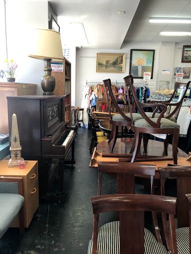 Thrift Store «Council Thrift Shops», reviews and photos, 12203 Ventura Blvd, Studio City, CA 91604, USA