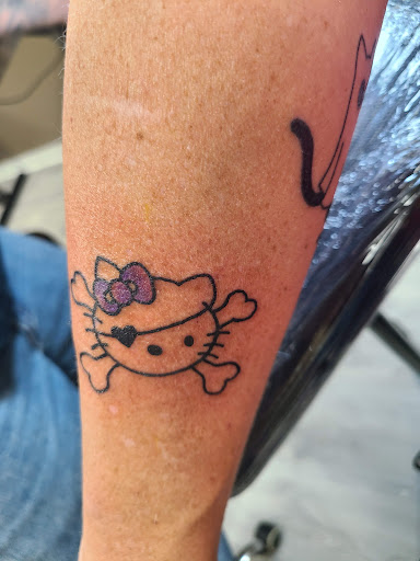 Explore family of 5 tattoo ideas, creative tattoo ideas in Gallipolis, available at Temple Tattoo & Body Piercing