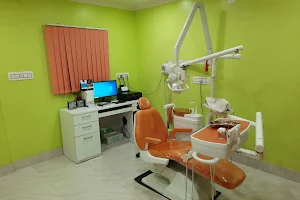 ROOT CANAL CLINIC IMPLANT CENTRE image