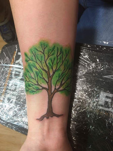 Tattoo Shop «Unique Ink Tattoo Studio», reviews and photos, 60 Powder Springs St, Marietta, GA 30064, USA