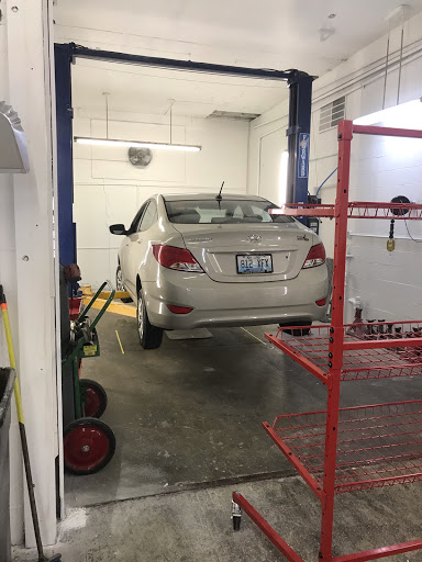 Auto Body Shop «South Louisville Paint & Body», reviews and photos, 7105 Southside Dr, Louisville, KY 40214, USA