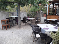 Atmosphère du Restaurant français Le Bélize à Cavaillon - n°11