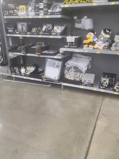 Shopping Mall «Faribo West Mall», reviews and photos, 200 Western Ave NW, Faribault, MN 55021, USA