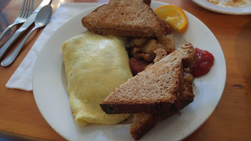 Breakfast Restaurant «Two Sisters Restaurant», reviews and photos, 27 Washington St, Gloucester, MA 01930, USA