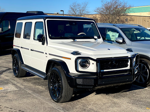 Car Dealer «Umansky Motor Cars», reviews and photos, 1400 W Silver Spring Dr #101, Milwaukee, WI 53209, USA