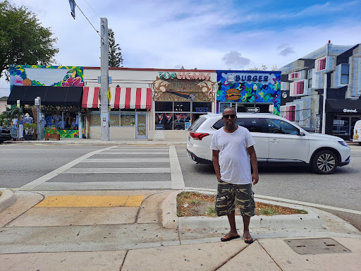 Gift Shop «LITTLE HAVANA GIFT SHOP», reviews and photos, 1522 SW 8th St, Miami, FL 33135, USA