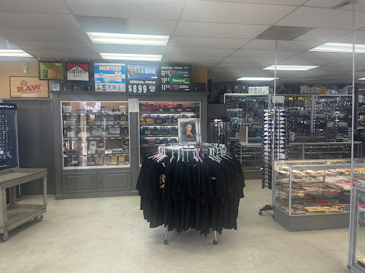 Tobacco Shop «One Love Smoke Shop», reviews and photos, 7010 Trask Ave, Westminster, CA 92683, USA