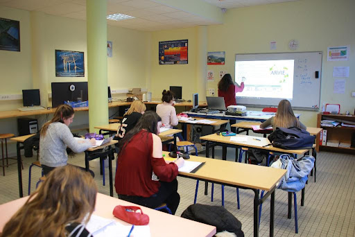 École Complex Le Beau Rameau à Lestelle-Bétharram, Pyrénées-Atlantiques