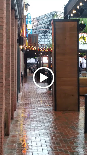 Live Music Bar «Tin Roof», reviews and photos, 32 Market Pl, Baltimore, MD 21202, USA