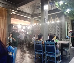 De Betjak Cafe And Bistro photo