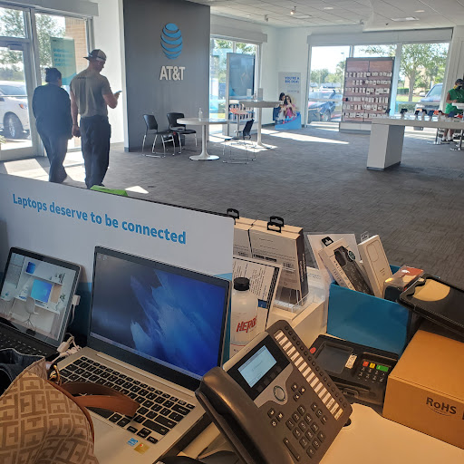 Cell Phone Store «AT&T», reviews and photos, 102 Bass Pro Drive, Harlingen, TX 78552, USA