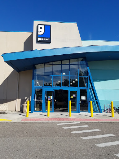 Thrift Store «Goodwill Wesley Chapel Superstore», reviews and photos, 2390 Willow Oak Dr, Wesley Chapel, FL 33544, USA