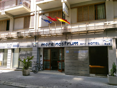 Mare Nostrum Petit Hôtel Via Enrico Giunta, 12, 97016 Pozzallo RG, Italia