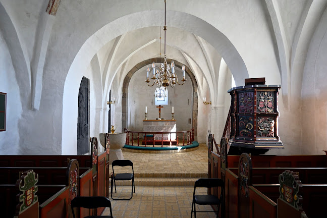 Anmeldelser af Aarestrup Kirke i Aars - Kirke