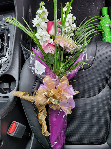 Florist «Bedazzled Flower Shop», reviews and photos, 6549 GA-54, Sharpsburg, GA 30277, USA