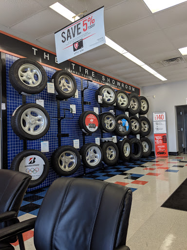 Tire Shop «Firestone Complete Auto Care», reviews and photos, 5101 W Colonial Dr, Pine Hills, FL 32808, USA