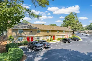 The Grove at Six Hundred Apartment Homes image