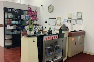 Amaxx Hair Salon image