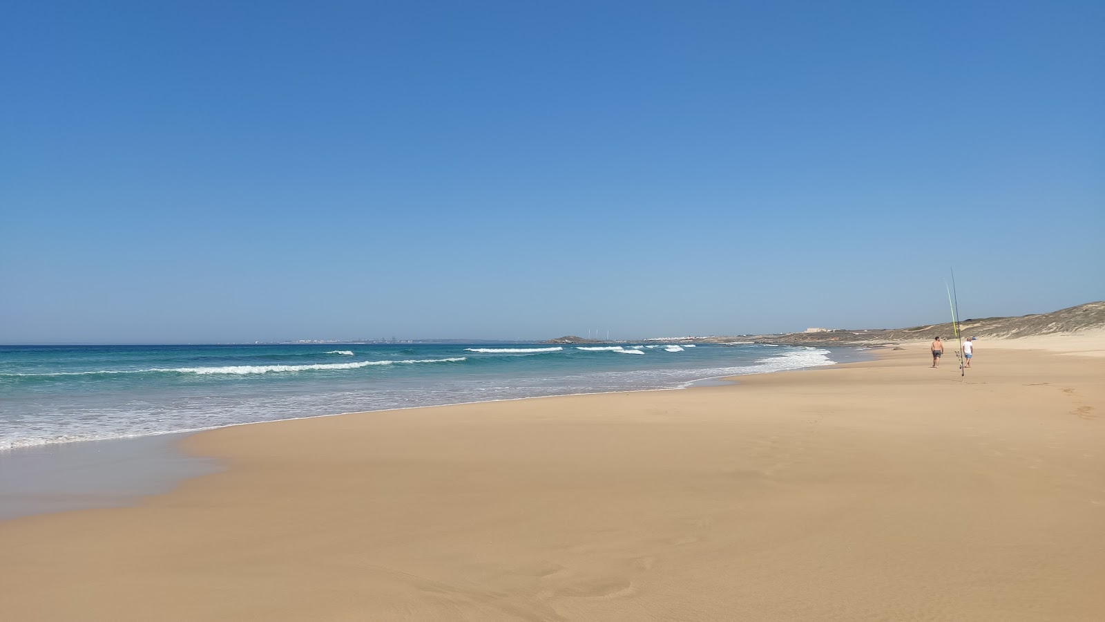 Praia dos Aivados'in fotoğrafı düz ve uzun ile birlikte