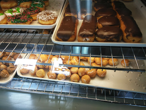 Donut Shop «Hole In One Donut 3», reviews and photos, 14406 N Florida Ave, Tampa, FL 33613, USA