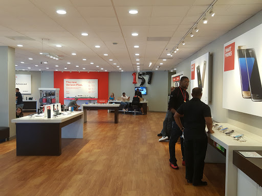 Cell Phone Store «Verizon», reviews and photos, 2915 Crain Hwy, Waldorf, MD 20601, USA