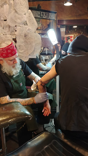 Tattoo Shop «The Mercy Seat», reviews and photos, 210 E 16th St, Kansas City, MO 64108, USA