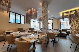 Sushi House Fusion Restaurant image