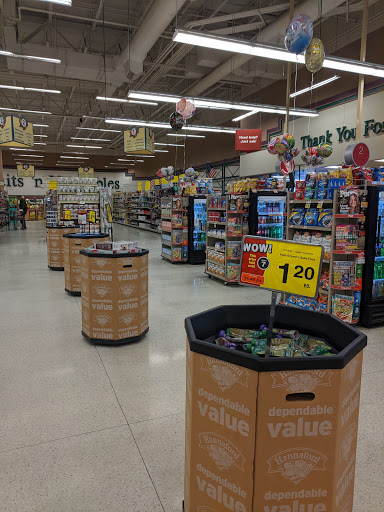 Grocery Store «Hannaford Supermarket», reviews and photos, 21110 Pioneer Plaza Dr, Watertown, NY 13601, USA