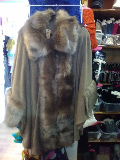 Art Gallery «The Purple Door Store», reviews and photos, 635 N Wixom Rd, Wixom, MI 48393, USA