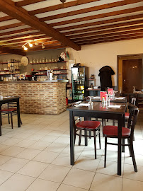 Atmosphère du Restaurant Le Poppy Bar à Ovillers-la-Boisselle - n°1