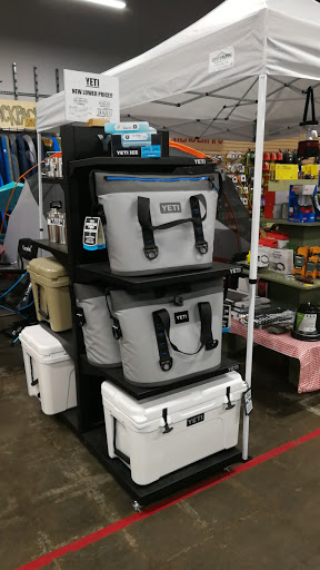 Sporting Goods Store «Sports Basement San Ramon», reviews and photos, 1041 Market Pl, San Ramon, CA 94583, USA