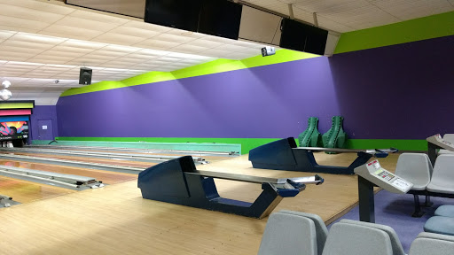 Bowling Alley «Blue Fox Rock n Bowl», reviews and photos, 1603 Hopmeadow St, Simsbury, CT 06070, USA