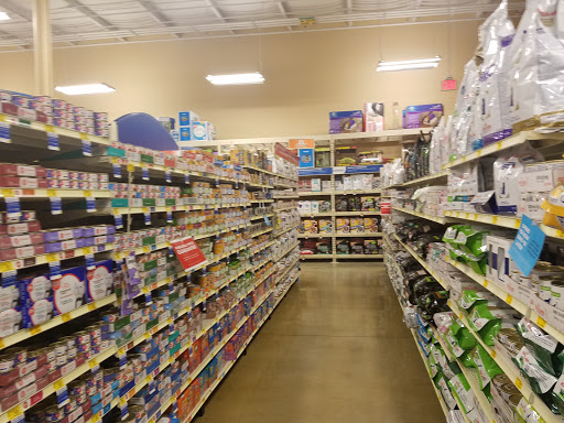 Pet Supply Store «PetSmart», reviews and photos, 9905 E Independence Blvd, Matthews, NC 28105, USA