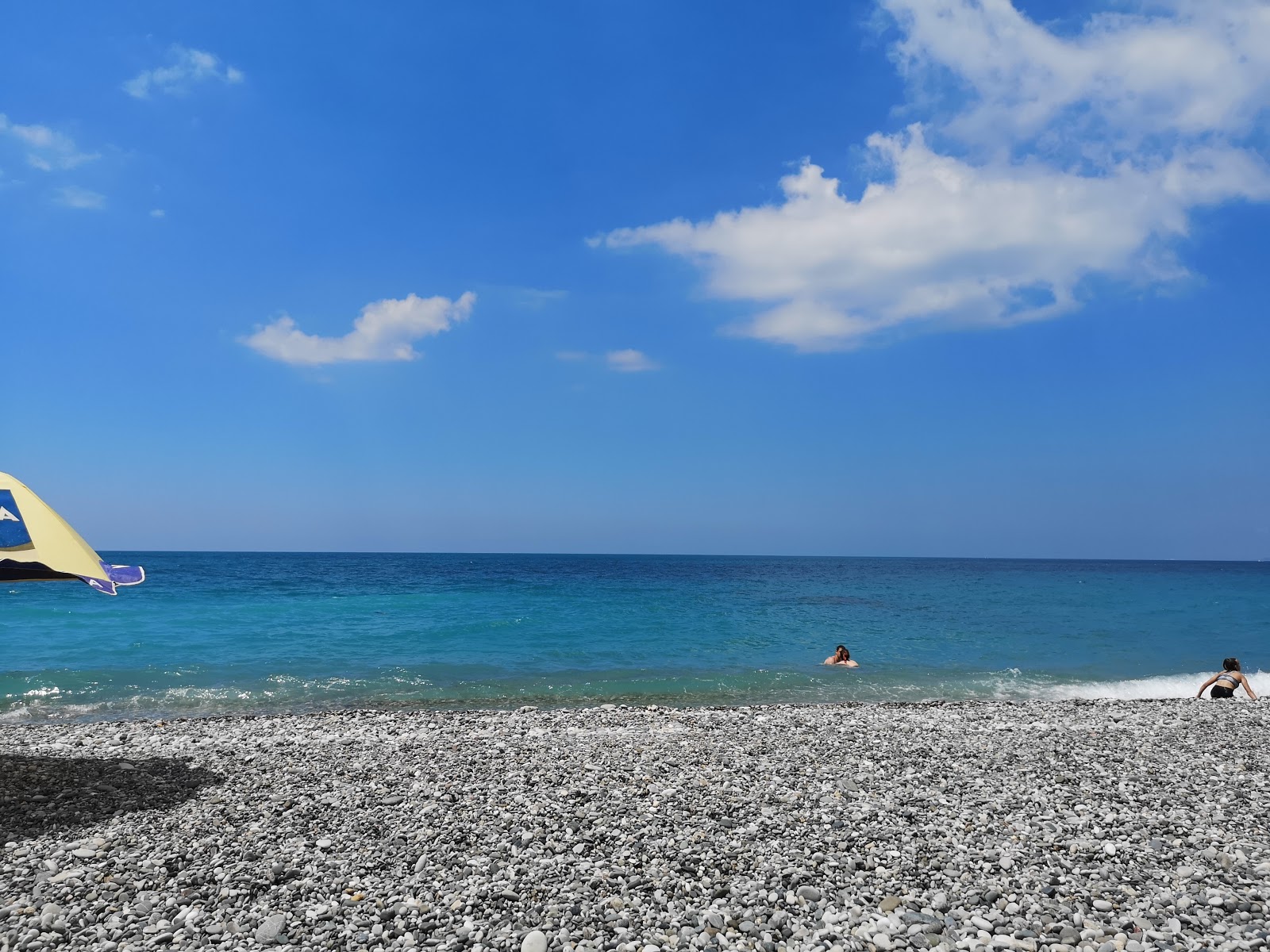 Zdjęcie Ochamchire beach z proste i długie