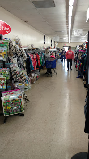 Consignment Shop «Fashion Cents Consignment», reviews and photos, 255 N Decatur St, Strasburg, PA 17579, USA