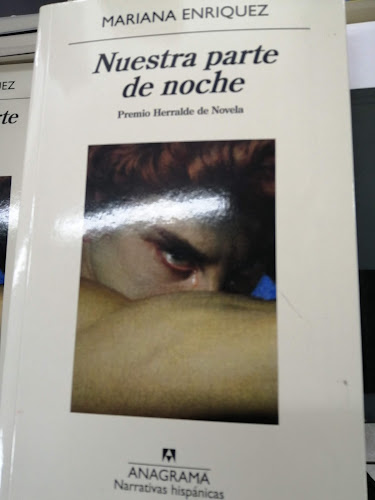 Opiniones de Ediciones E Impresiones Metales Pesados Ltda en Lo Barnechea - Librería