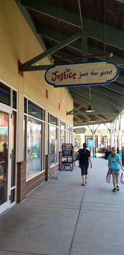 Outlet Mall «Tanger Outlet Westbrook», reviews and photos, 314 Flat Rock Pl, Westbrook, CT 06498, USA