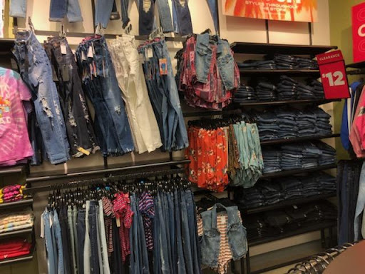 Clothing Store «rue21», reviews and photos, 3404 Fairlane Dr, Allen Park, MI 48101, USA