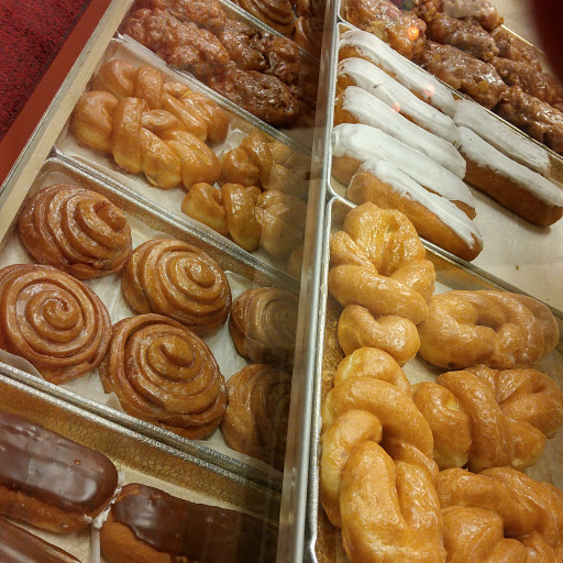 Donut Shop «Jolly Pirate Donuts», reviews and photos, 6689 E Main St, Reynoldsburg, OH 43068, USA