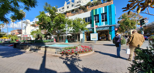 Sportswear Store «lululemon», reviews and photos, 1457 3rd Street Promenade, Santa Monica, CA 90401, USA