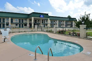 Americas Best Value Inn Winona image