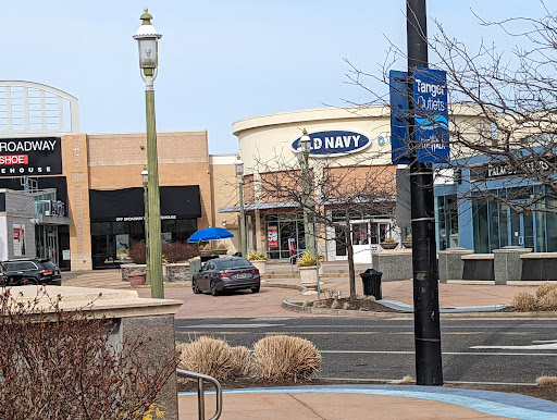 Clothing Store «Old Navy», reviews and photos, 119 N Michigan Ave, Atlantic City, NJ 08401, USA