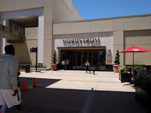 Shopping Mall «Broadway Plaza», reviews and photos, 1275 Broadway Plaza, Walnut Creek, CA 94596, USA