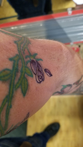 Tattoo Shop «138 Tattoo», reviews and photos, 1696 George Washington Memorial Hwy, Gloucester Point, VA 23062, USA