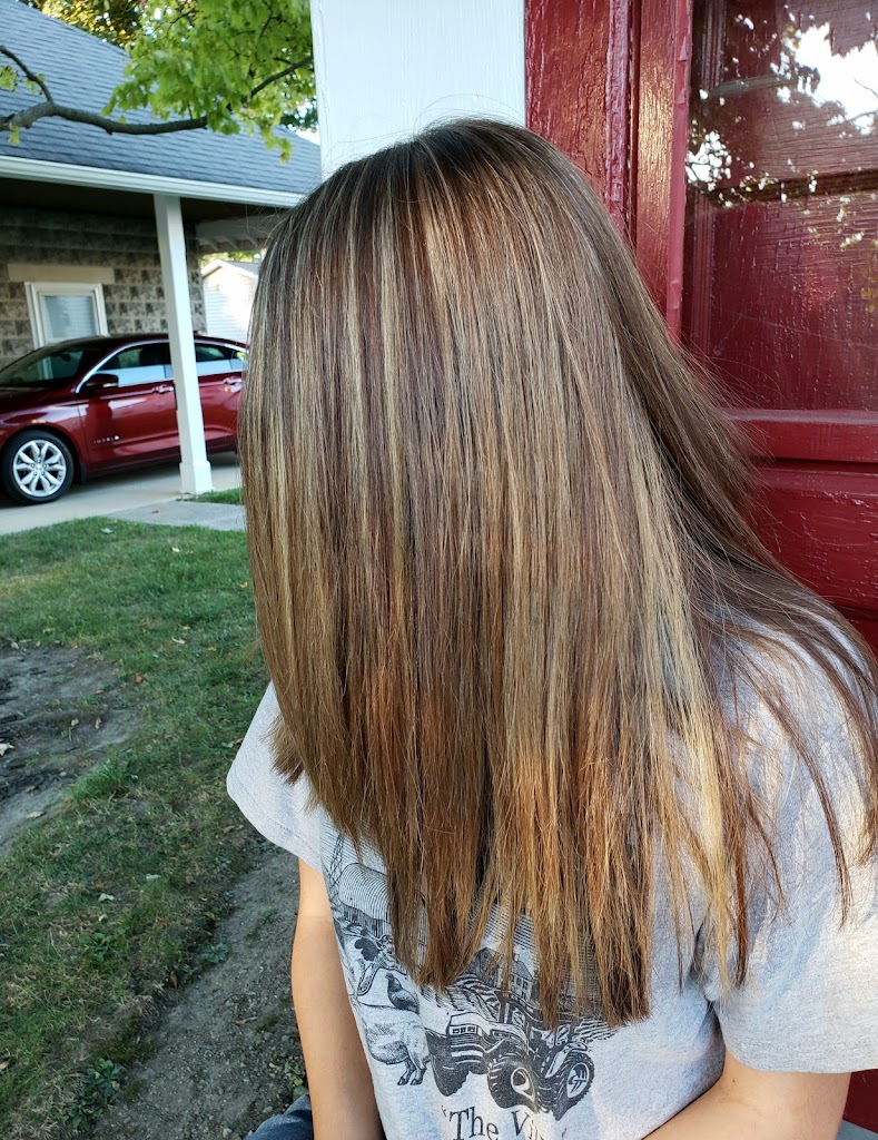 Making Waves Hair Salon 45331
